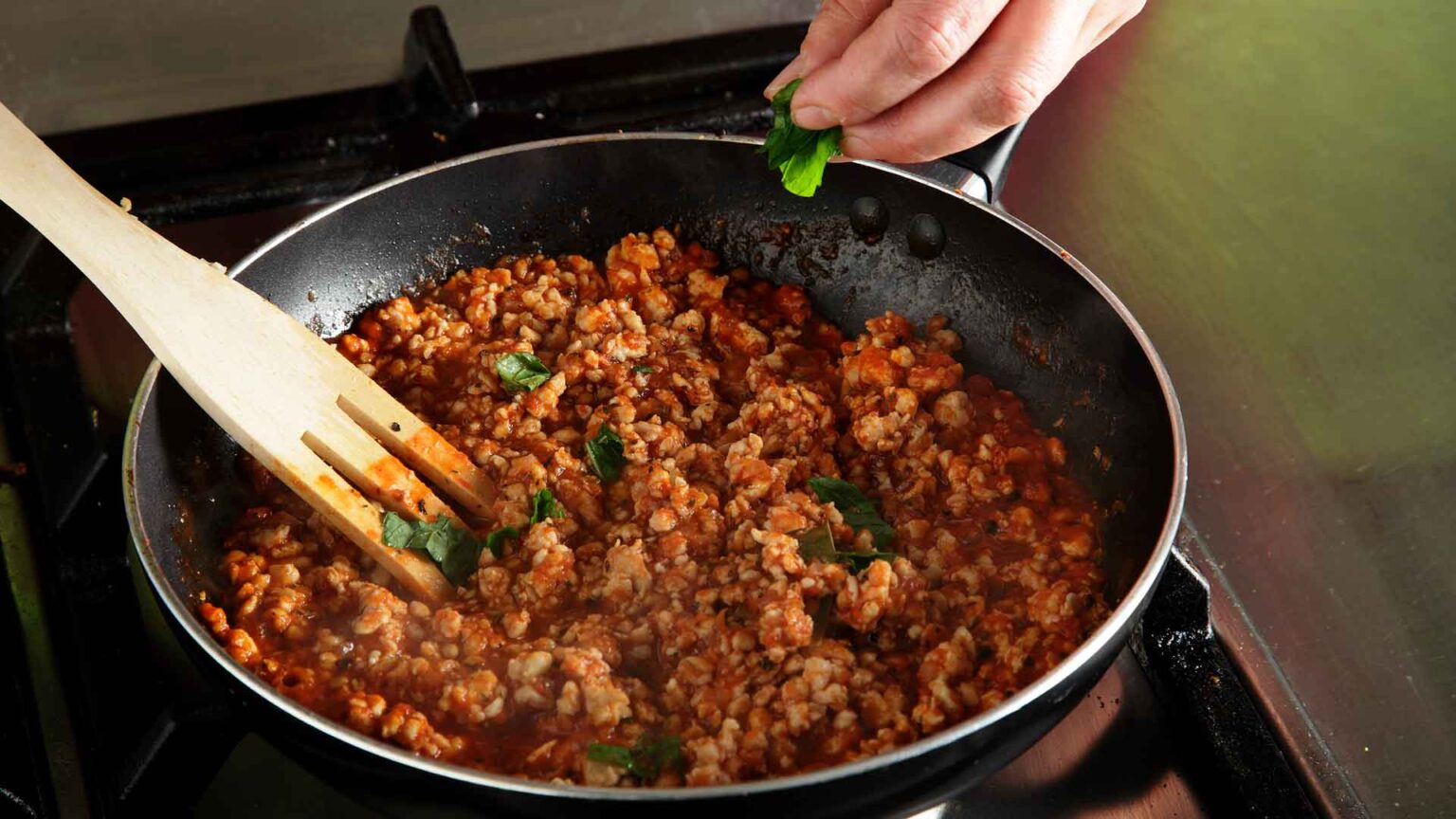 μπολονέζ-για-δίαιτα-με-κιμά-από-στήθος-562420492