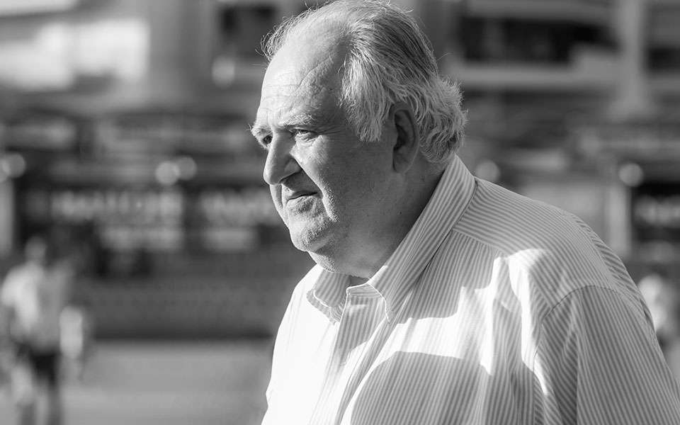 γιώργος-χριστοβασίλης-εφυγε-από-τη-ζω-562419829