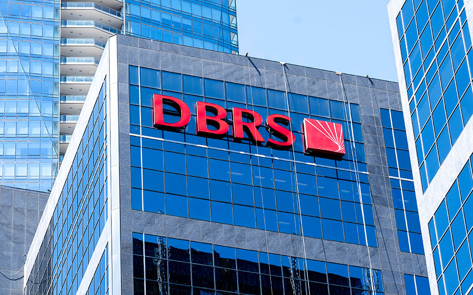 dbrs-βλέπει-πολιτική-σταθερότητα-και-συν-562435963