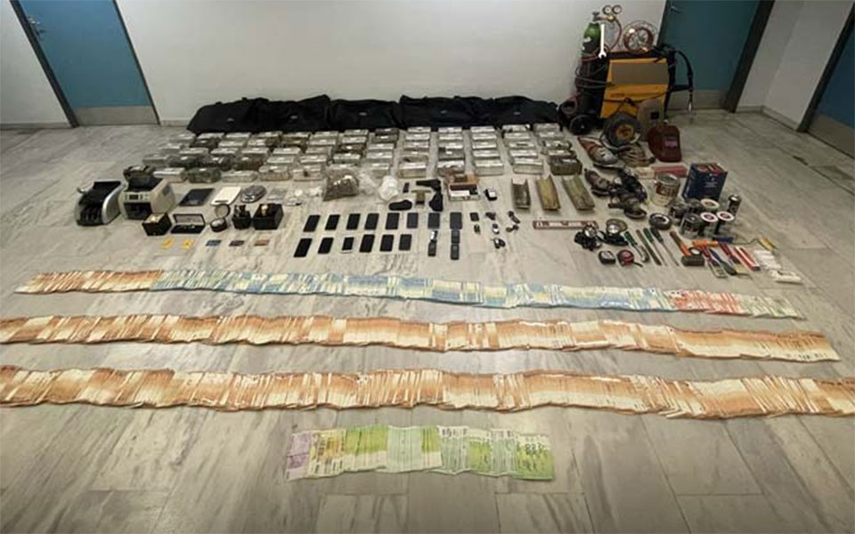 διακίνηση-κοκαΐνης-με-μπανάνες-όπλα-χ-562412806