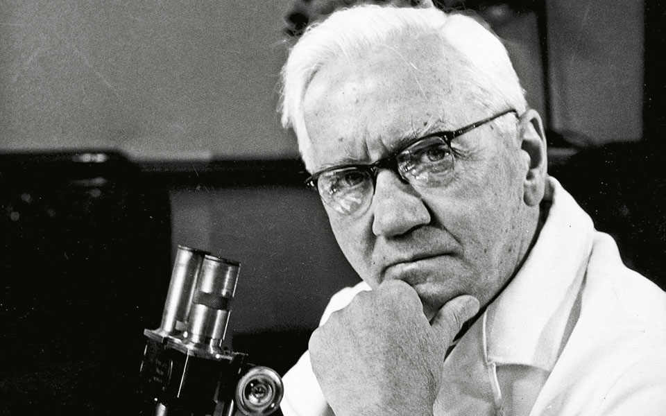 αλεξάντερ-φλέμινγκ-ο-επιστήμονας-που-562440010