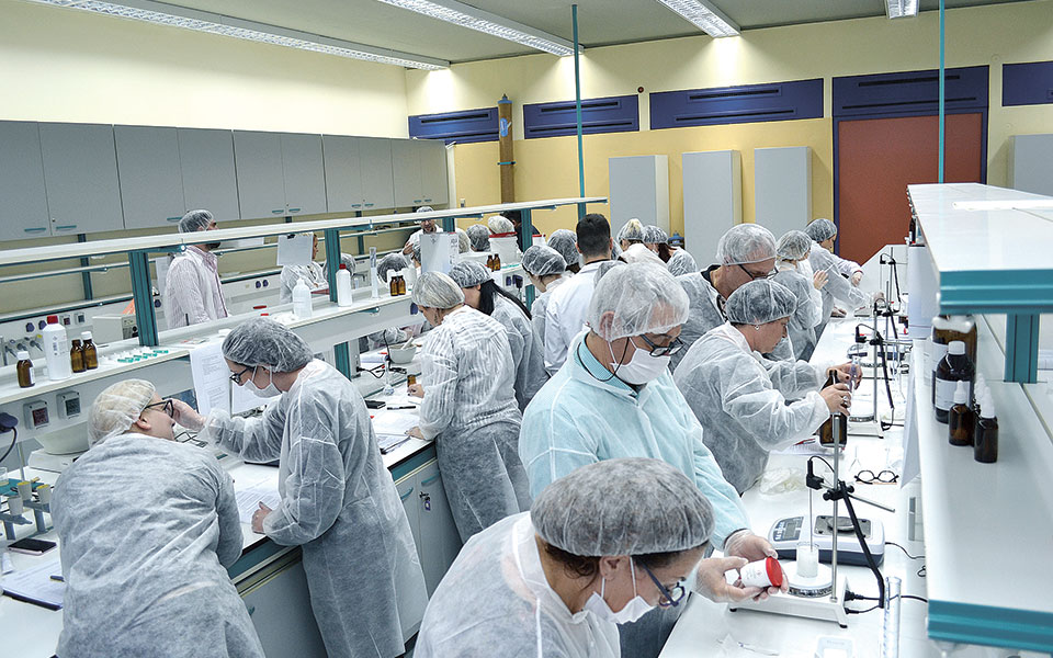 οι-φαρμακοποιοί-έπιασαν-ξανά-το-γουδί-562416058