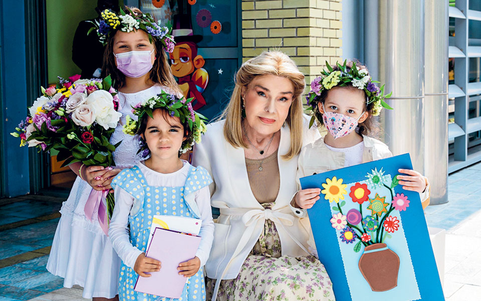 Μανούλα, μητέρα, μαμά, μια συγκινητική εκδήλωση στην Ογκολογική Μονάδα Παίδων-1