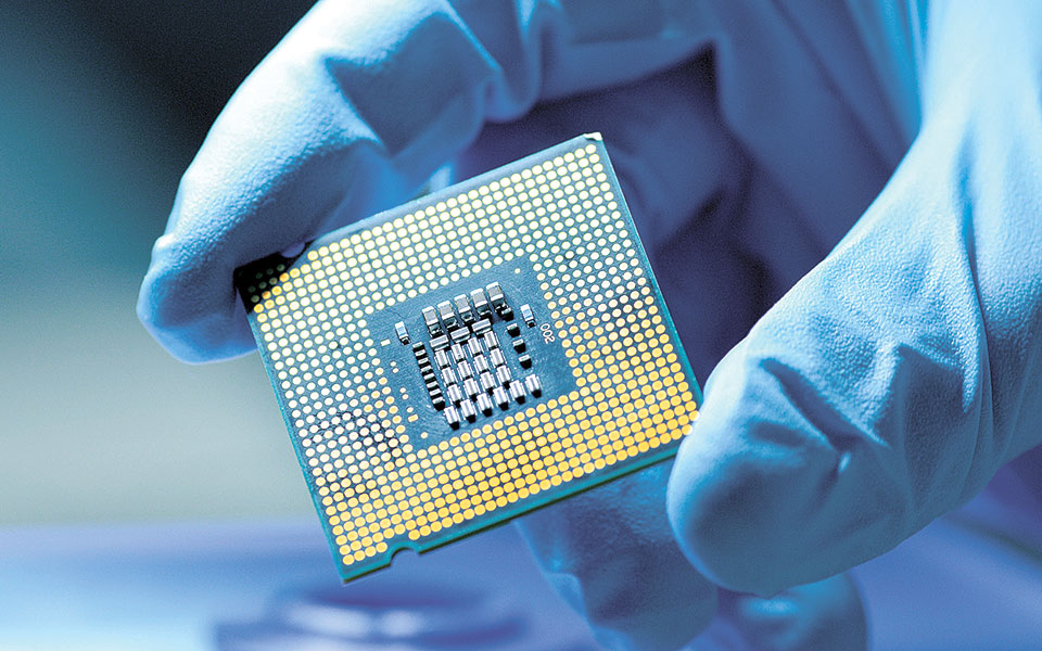 124-δισ-δολάρια-στη-βρετανική-βιομηχανί-562431385