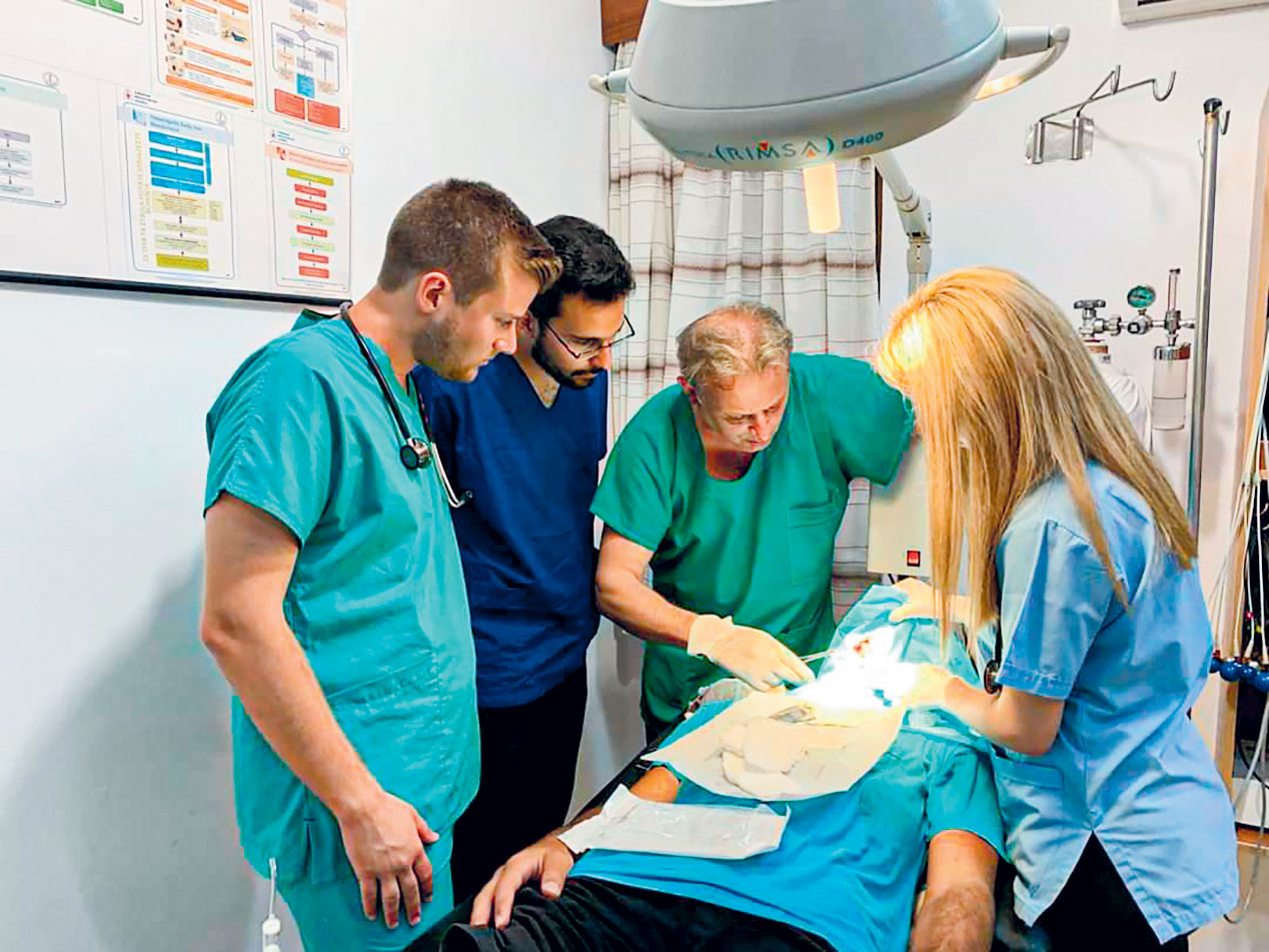 Χέρι βοήθειας από φοιτητές Ιατρικής στα νησιά-1