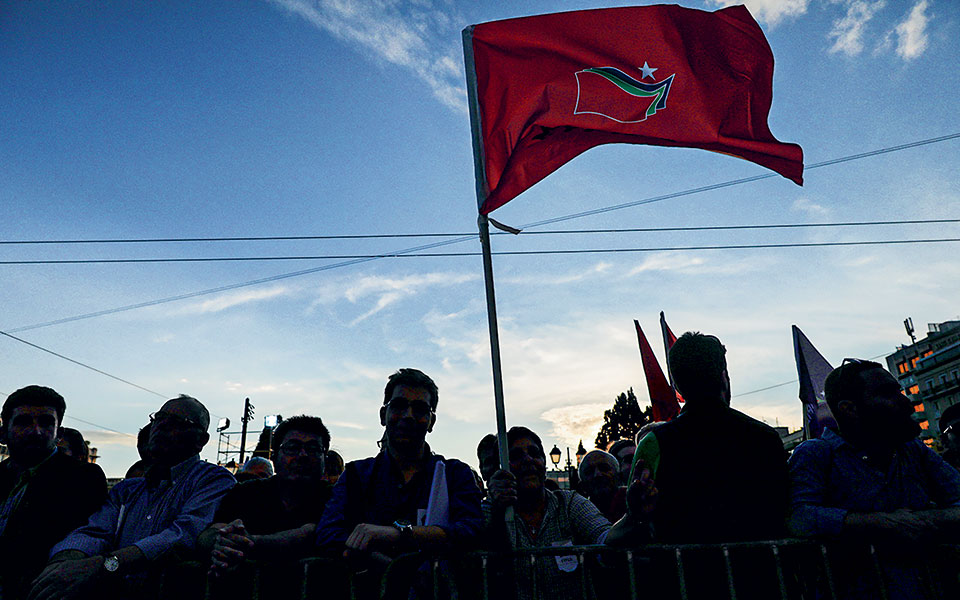 Αρχισε ο «πόλεμος» στο γήπεδο της Κεντροαριστεράς-1