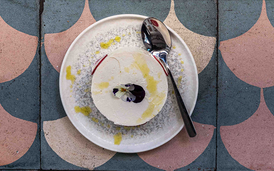 η-θεσσαλονίκη-σε-επτά-μπουκιές-μεζέδε-562396516