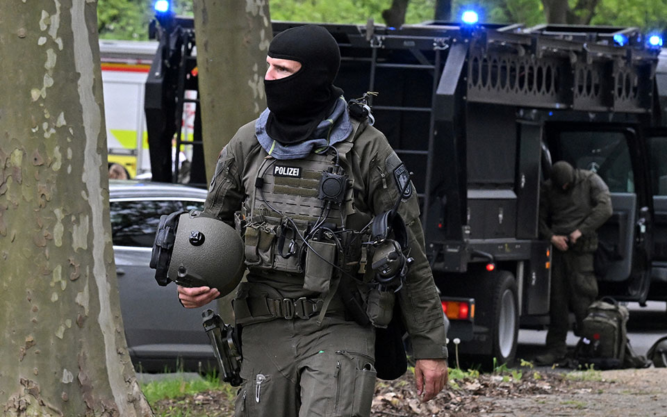 Γερμανία: Αναφορές για πολλούς τραυματίες μετά από έκρηξη σε κτίριο-1