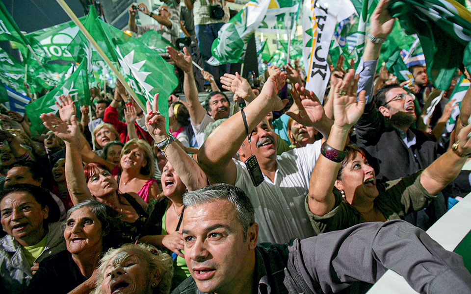 Η Ελλάδα στις κάλπες: 4 Οκτωβρίου 2009 – «Δύο δύσκολα χρόνια» ή «Ένα καλύτερο μέλλον»;-9