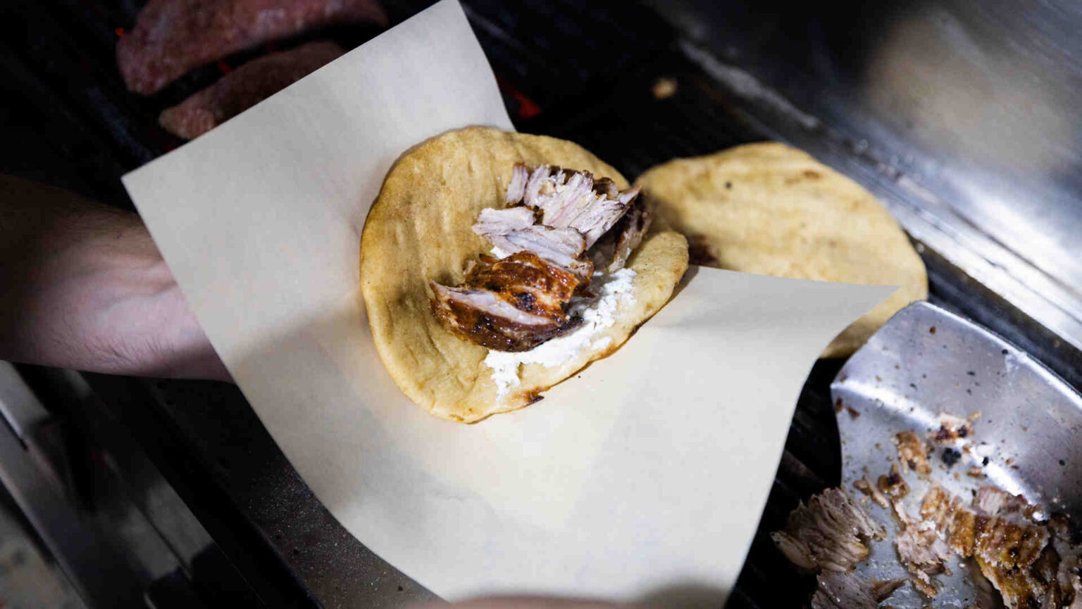 μαγειρική-σε-ξύλα-και-ανοιχτές-φωτιές-8-562399528