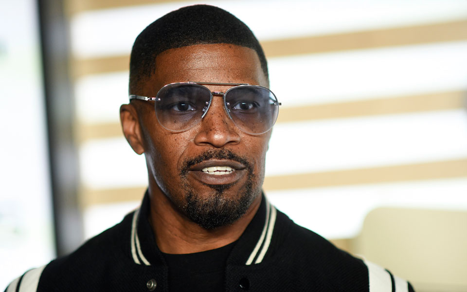 ο-τζέιμι-φοξ-αντιμέτωπος-με-κατηγορία-562434289