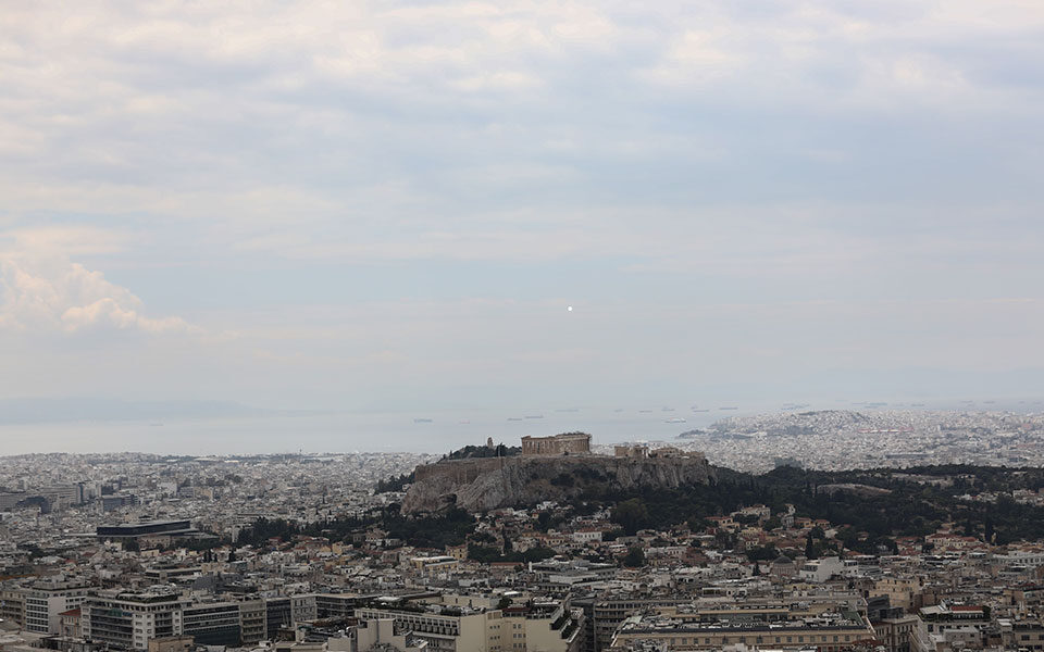 καιρός-ανοδος-της-θερμοκρασίας-και-αφ-562419778