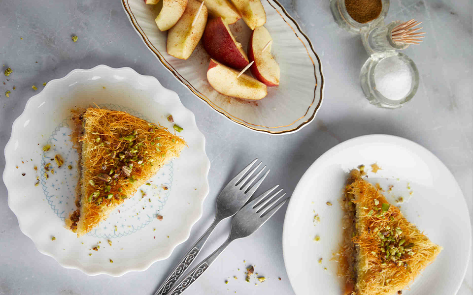 κανταΐφι-με-φυστίκια-αιγίνης-562407760