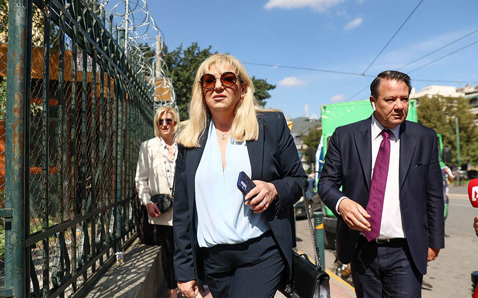 δολοφονία-καραϊβάζ-καταθέτει-στον-αν-562401892