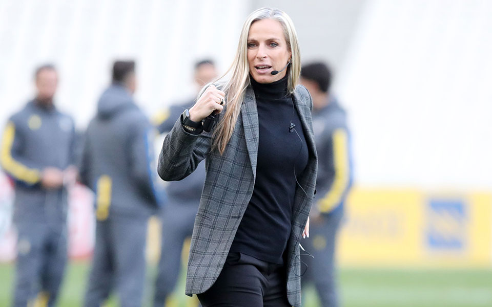 Σφύριξε κι έληξε-1