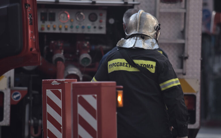 καλλιθέα-υπό-έλεγχο-η-φωτιά-σε-διαμέρι-562407517