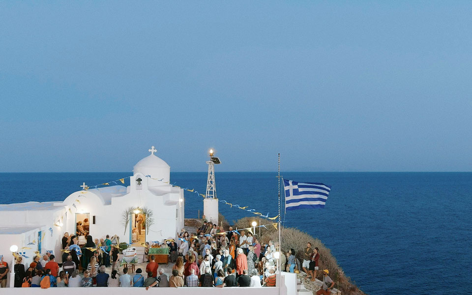 ακόμη-περισσότερο-φως-στις-κυκλάδες-562444105