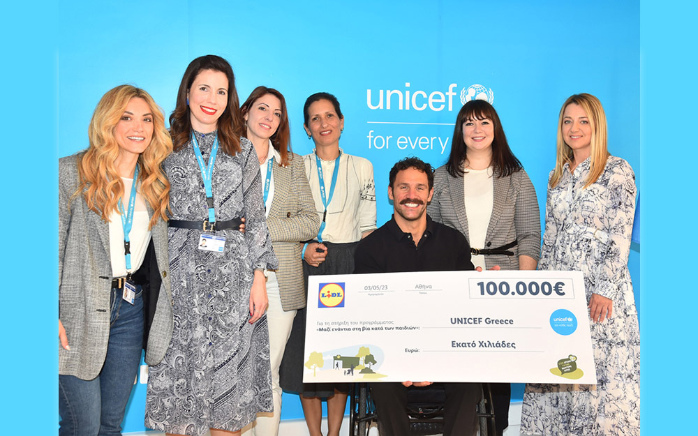 η-lidl-ελλάς-προσφέρει-100-000e-στη-unicef-και-συμβάλλε-562421059