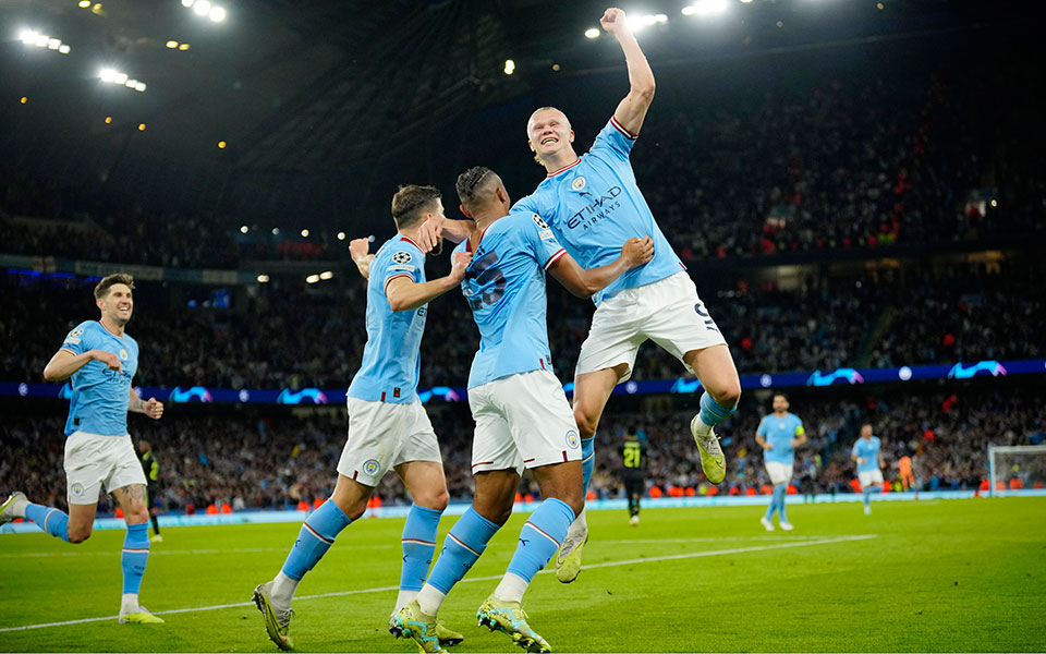 μάντσεστερ-σίτι-πολίτες-περασμένο-562431958