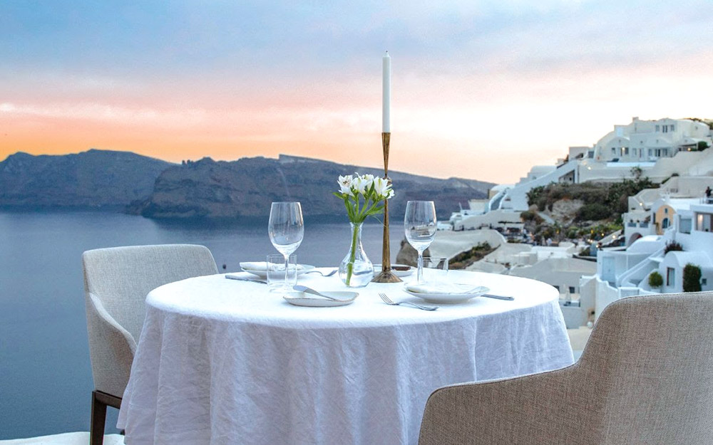 το-mias-υποδέχεται-το-καλοκαίρι-του-2023-562410043