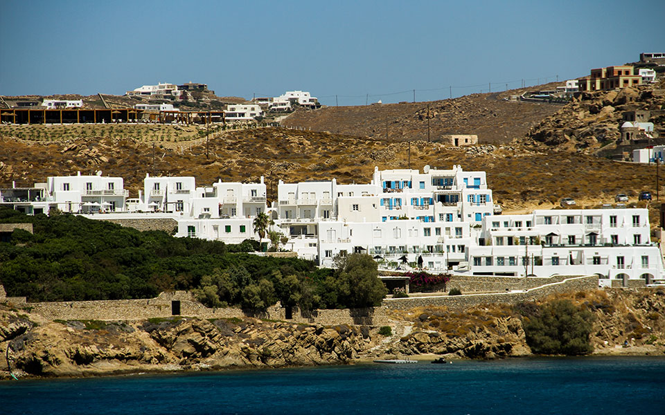 μύκονος-νέες-συλλήψεις-για-παράνομες-562411879