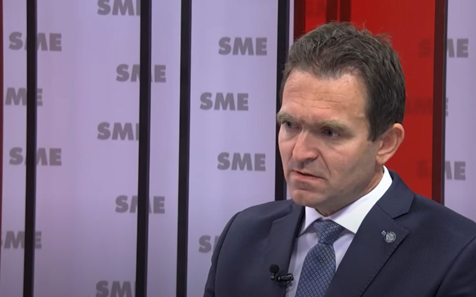 σλοβακία-o-τραπεζίτης-λούντοβιτ-οντορ-562407973