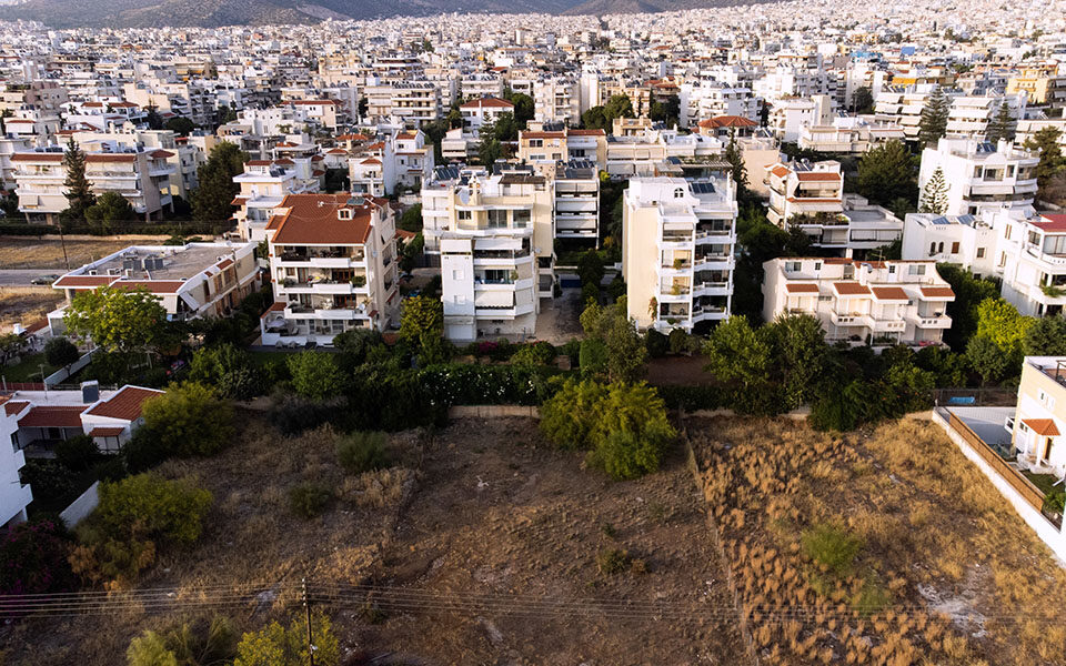στοιχεία-ααδε-περισσότεροι-από-1-εκατ-562418956