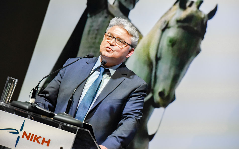 μονές-και-σκήτες-που-ευλογούν-ψηφοδέλ-562444801