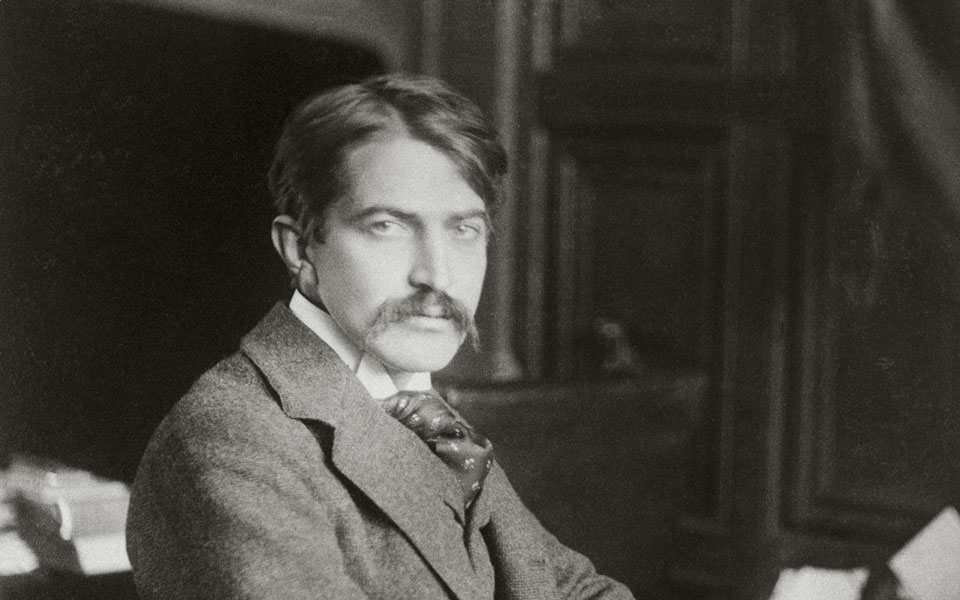 το-αγόρι-που-άρπαξε-φωτιά-562407184