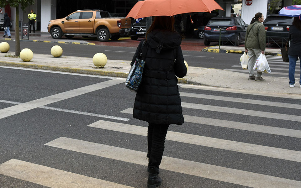 καιρός-μαγιάτικες-βροχές-και-καταιγί-562398568