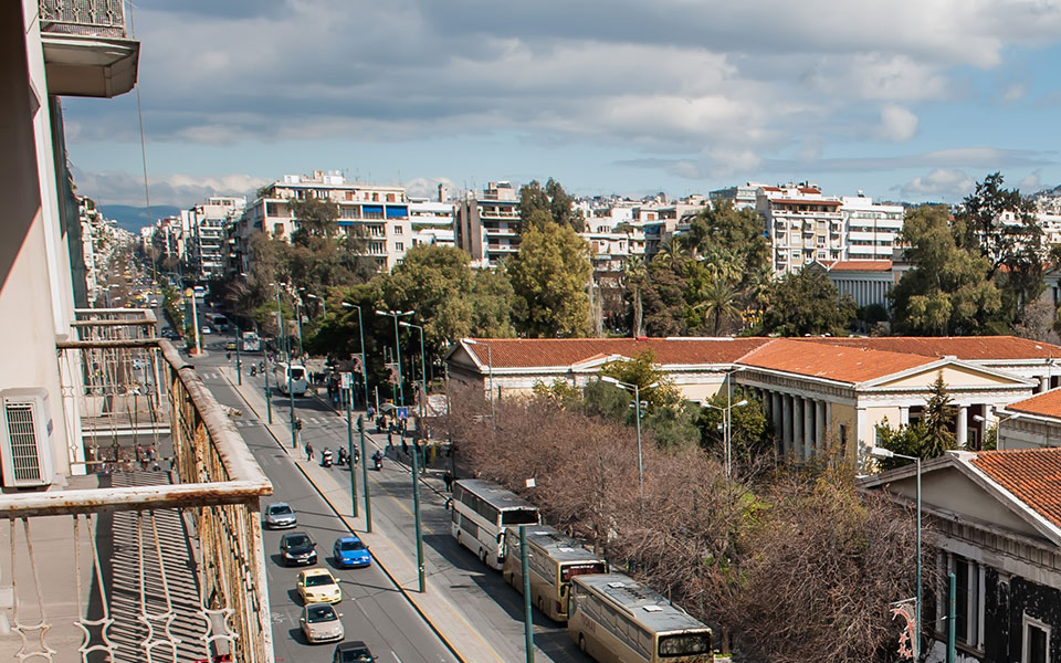 μεγάλη-μάχη-για-τη-θέση-του-πρύτανη-στο-562423552