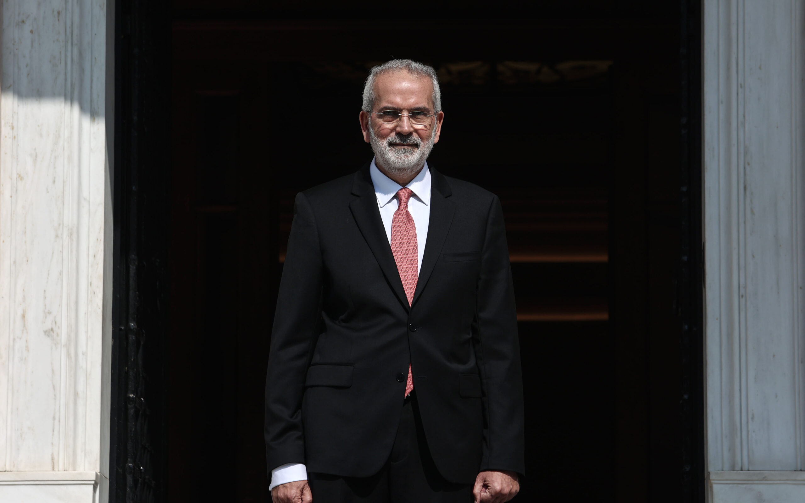 συνεδριάζει-σήμερα-το-υπουργικό-συμβ-562444108