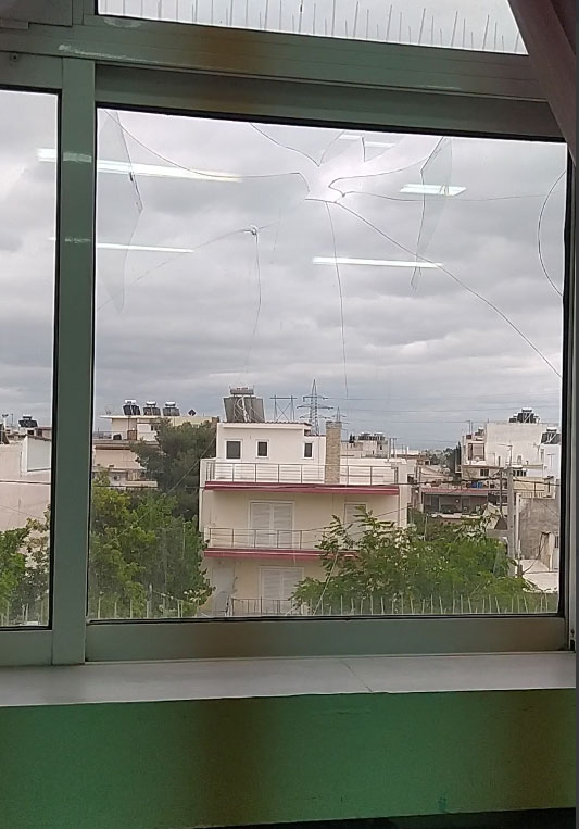 Ζωή εν μέσω διασταυρούμενων πυρών-3