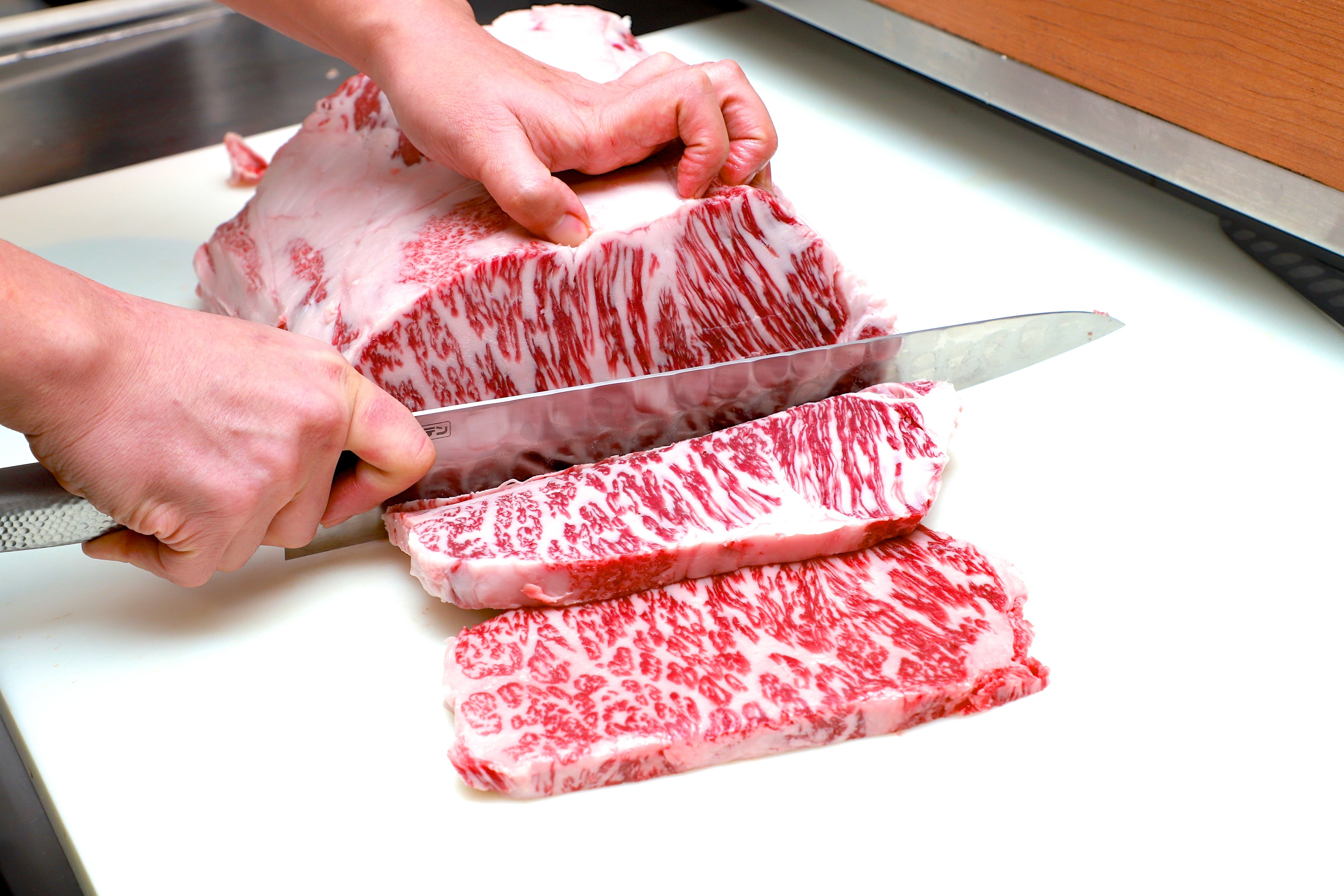 Η Ιαπωνία δεν είναι μόνο σούσι: Tο εκλεκτό μενού των G7 – Από βόειο Wagyu και σάκε έως οκονομιγιάκι-1