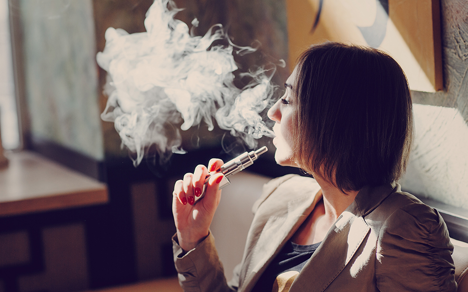 κάπνισμα-η-μόδα-άλλαξε-αλλά-παραμένει-562449175