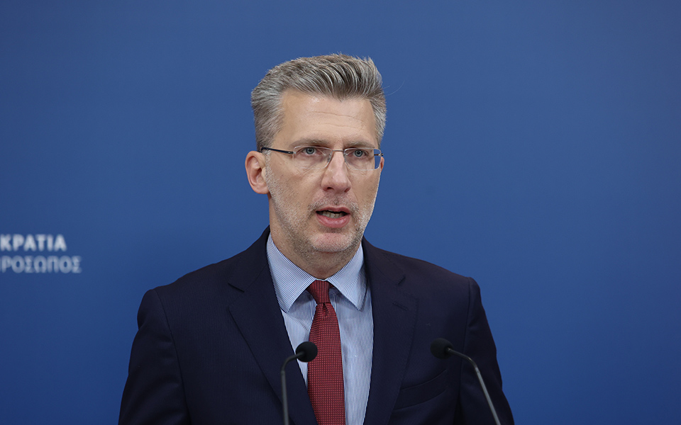 σκέρτσος-ρωτάμε-τους-πολίτες-εάν-θα-ρ-562426891