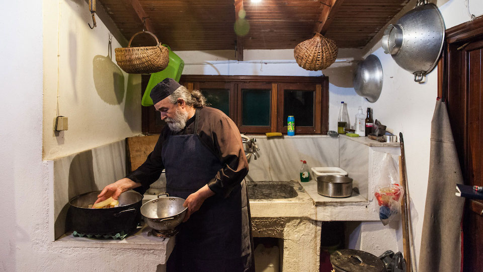 τα-μυστικά-της-κουζίνας-των-μοναχών-το-562419991