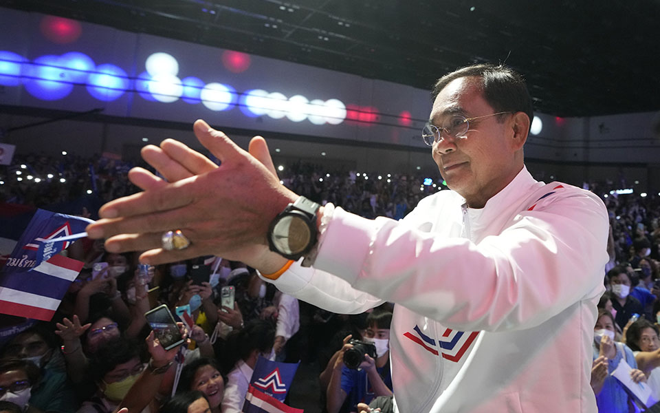 Ταϊλάνδη: Πραξικοπήματα, βασιλιάδες και ένα «αουτσάιντερ» που μάχεται για τη δημοκρατία-4