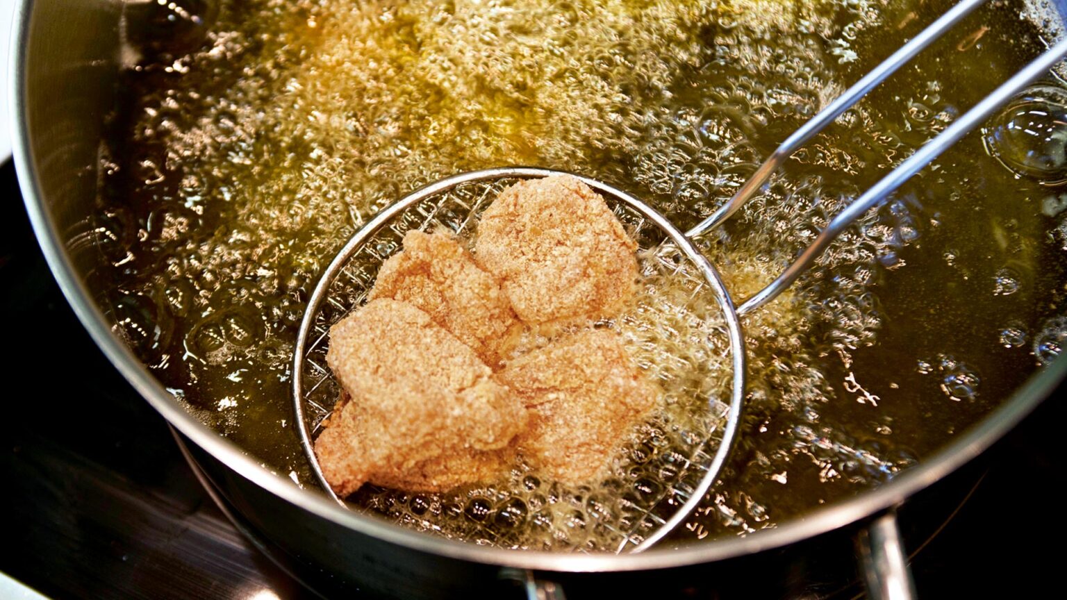 κοτόπουλο-πανέ-βήμα-βήμα-από-τον-χριστ-562410142