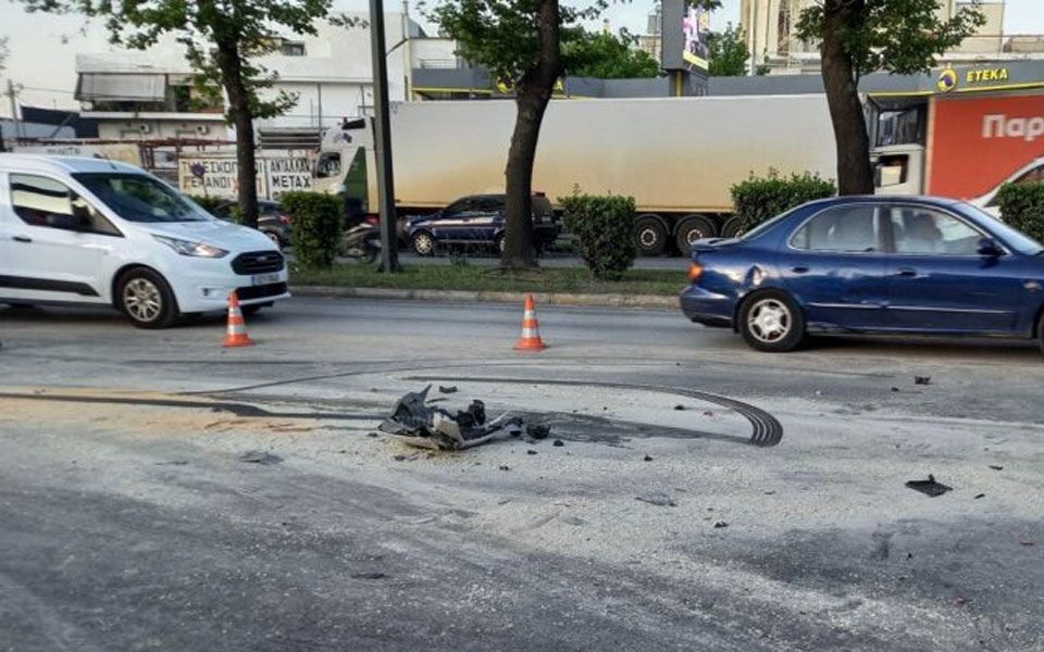 τροχαίο-ατύχημα-στη-λ-αθηνών-προβλή-562415941