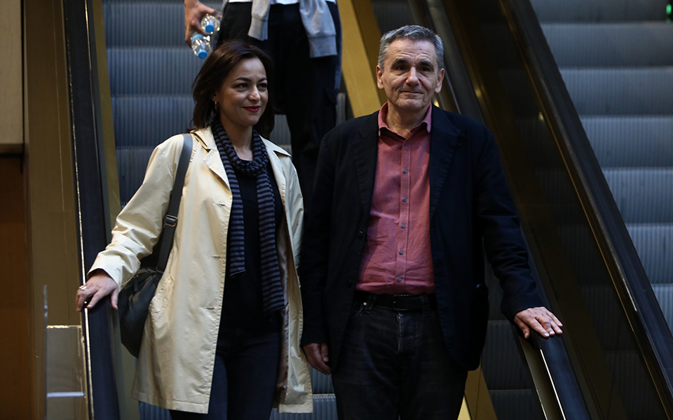 ΣΥΡΙΖΑ: Το παρασκήνιο, οι συμβολισμοί και τo μήνυμα για την επόμενη μέρα-2