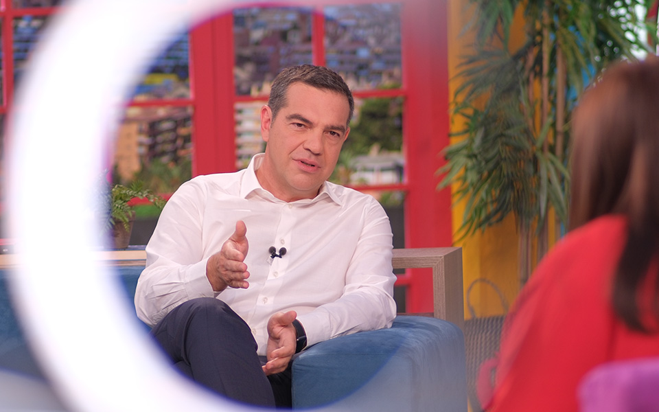 τσίπρας-για-βαρουφάκη-ξαφνικά-συνει-562410283