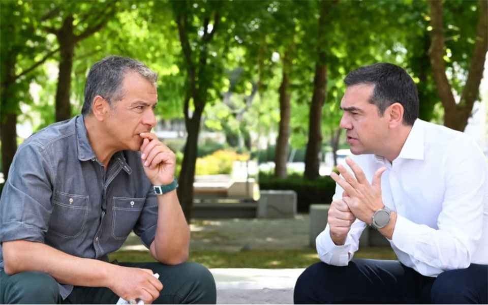 θεωρείο-γιατί-ο-αλέξης-κατηγόρησε-τον-562425196