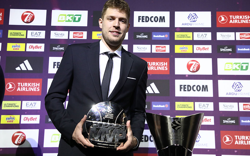 ευρωλίγκα-ολυμπιακός-ο-σάσα-βεζένκ-562426789