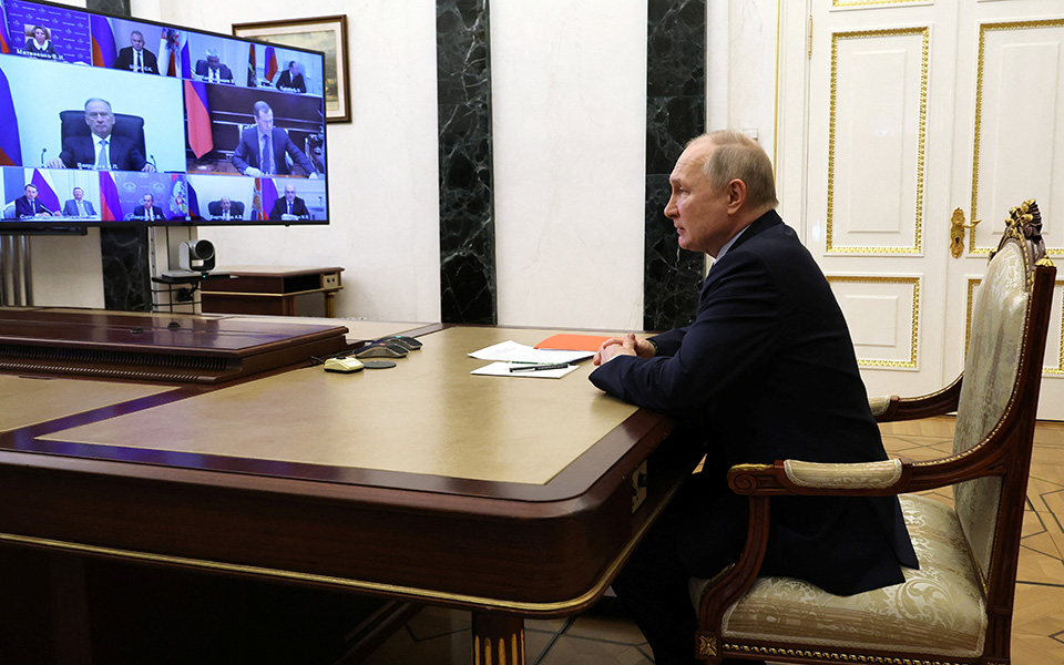 πούτιν-υπέρ-της-προώθησης-της-συνεργα-562421245