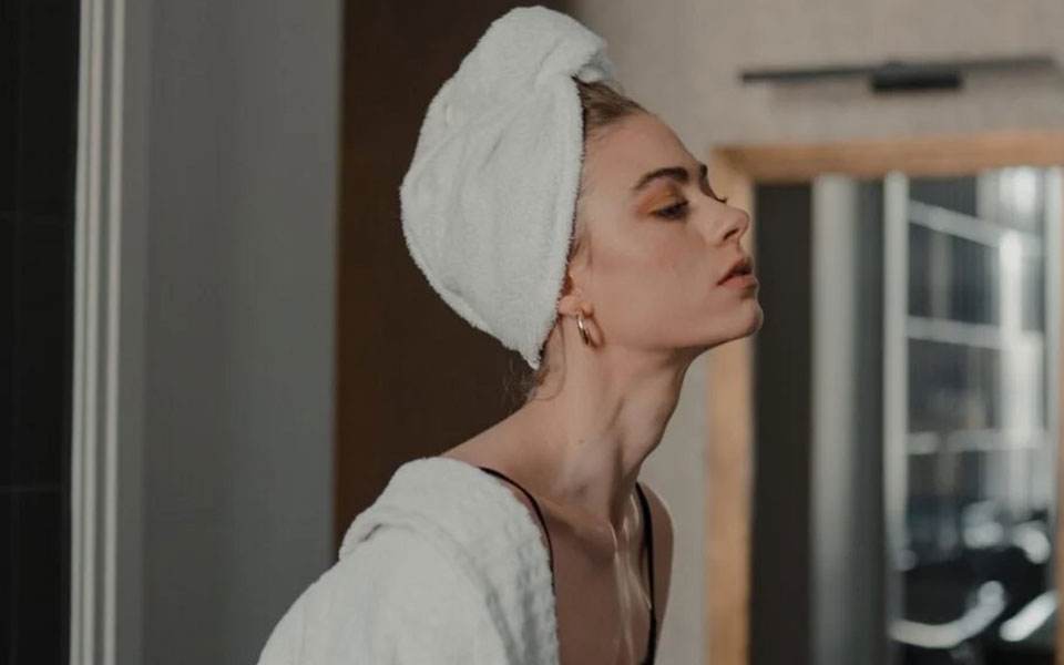 νερό-βρύσης-τι-μπορεί-να-προκαλέσει-σε-562444426