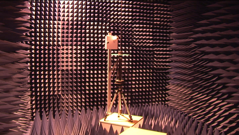 H «εκκωφαντική» σιωπή των ανηχωικών θαλάμων της Θεσσαλονίκης -3