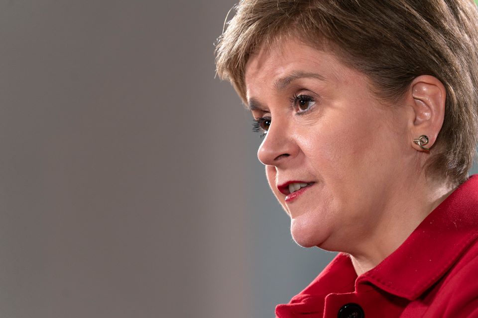 η-σύλληψη-της-νίκολα-στέρτζον-η-προϊστ-562465057