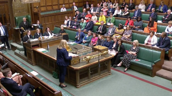 βρετανία-διχάζει-τους-συντηρητικούς-562479223