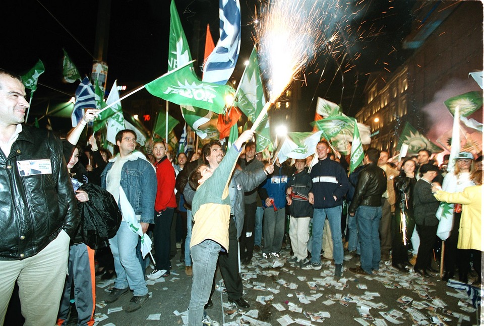 Πολιτικά «λάβαρα» από το 1897-5